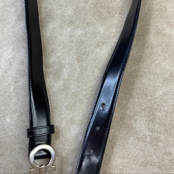 Salvatore Ferragamo Gancini Buckle Black Leather Unisex Belt 34'' waist - Picture 6 of 14